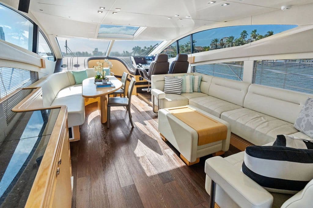 2016 Sunseeker 68 Sport Yacht - 31