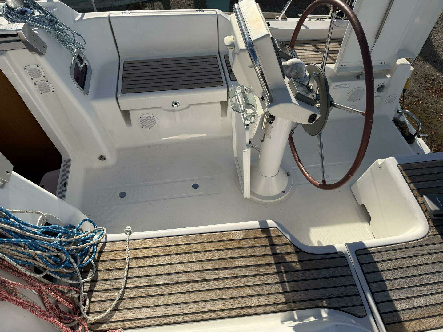 2008 Beneteau — - Image 36