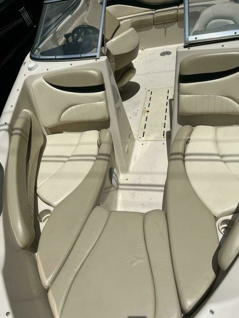 2005 Glastron GX235 - Image 7