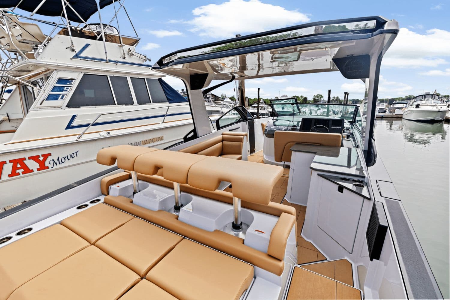 2024 Aviara AV32 - 14