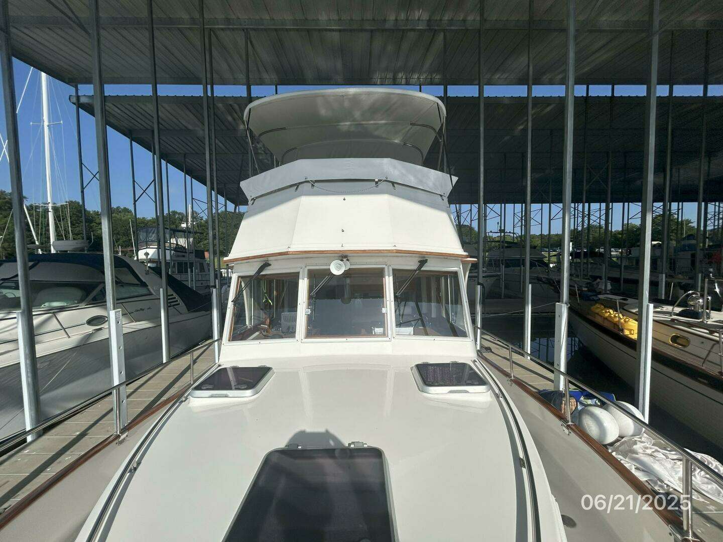 1992 Grand Banks Europa - Image 17