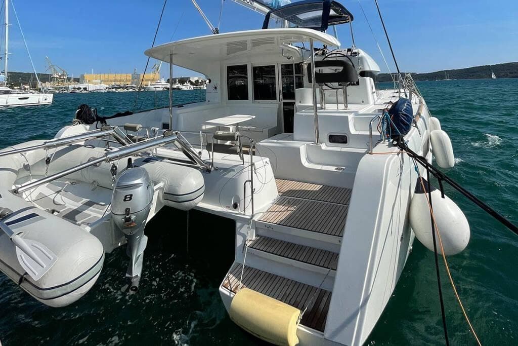Santai - Transom & Cockpit View (3)