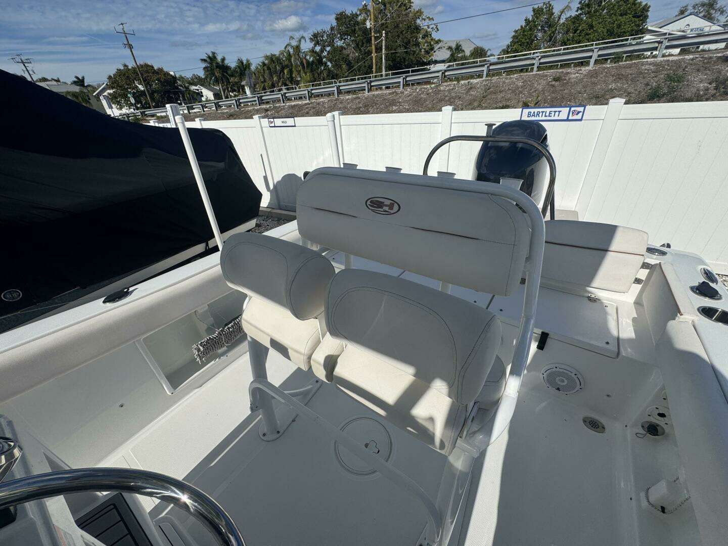 2021 Sea Hunt Ultra 219 - Image 31