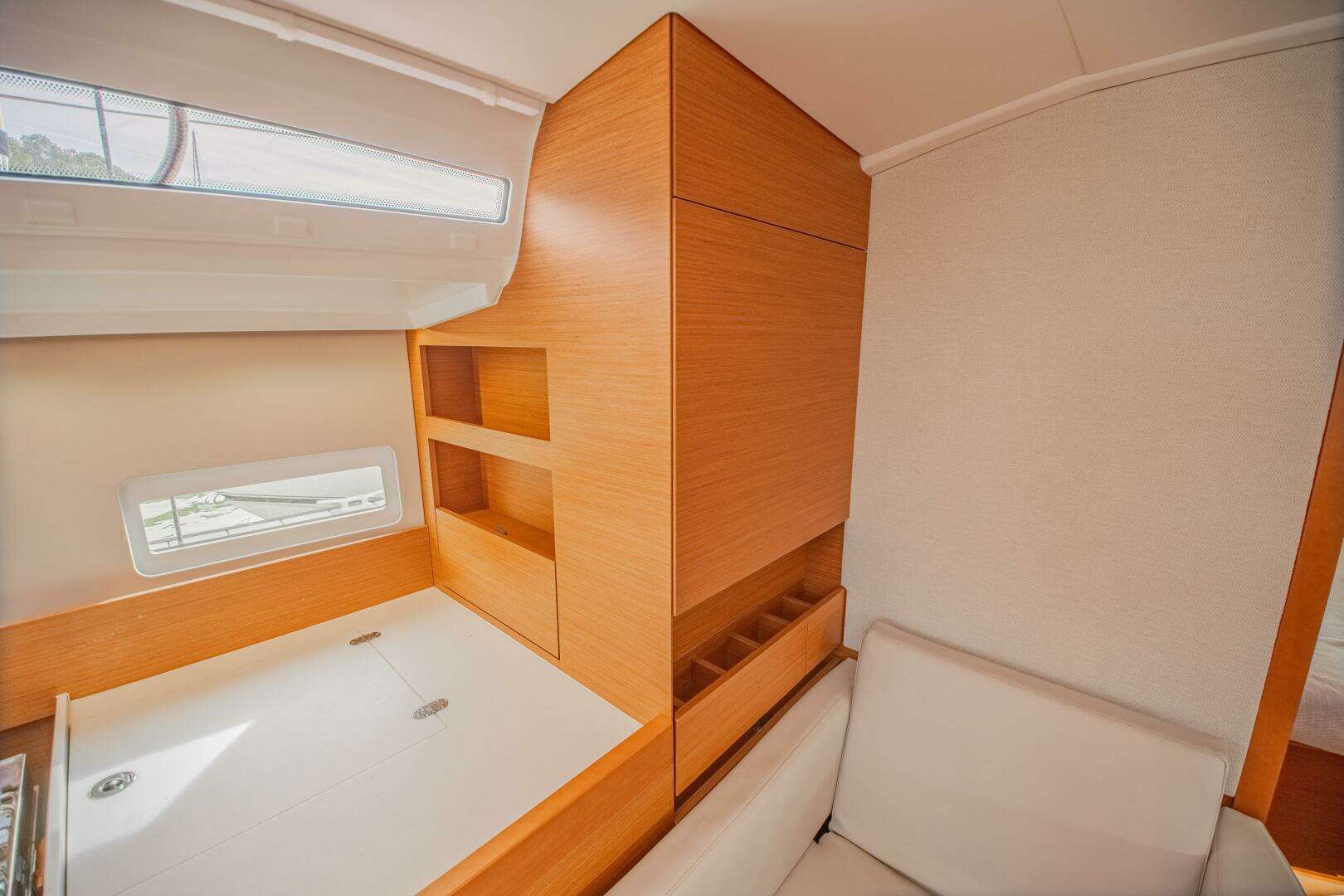 2023 Jeanneau Sun Odyssey 410 - Image 46