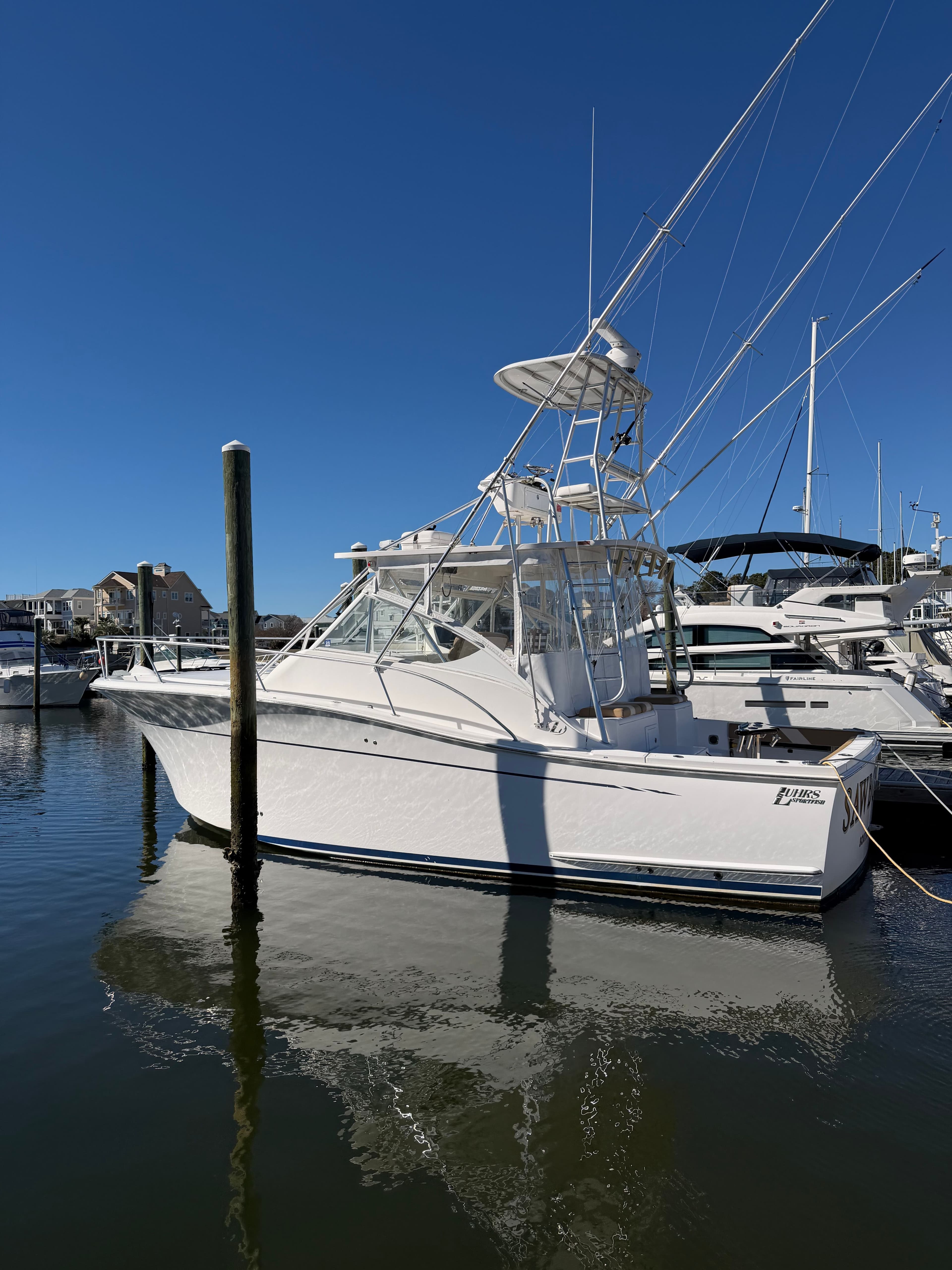2011 Luhrs 37 IPS Canyon Series - 2