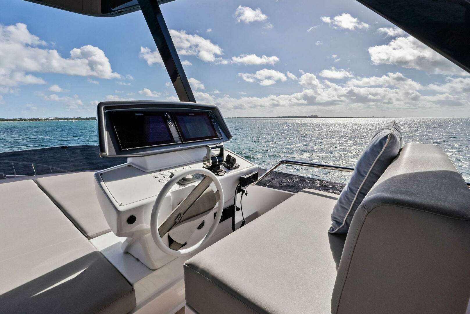 2024 Ferretti Yachts 720 - Image 22