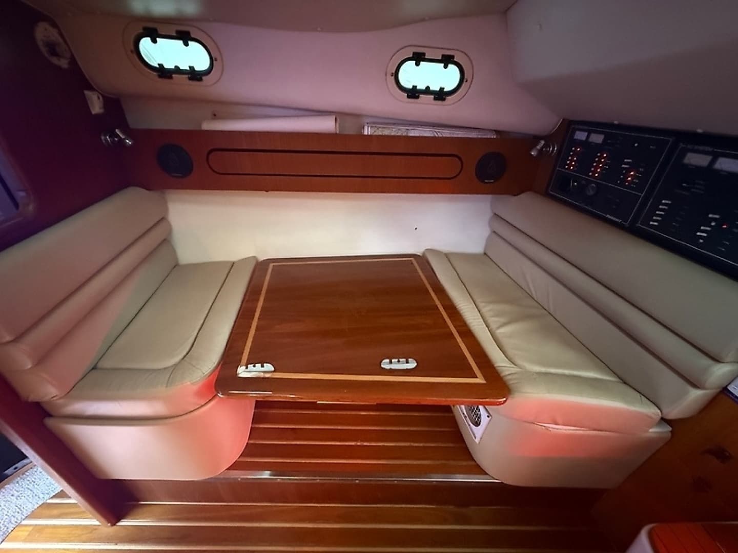 2003 Pursuit — - Image 13