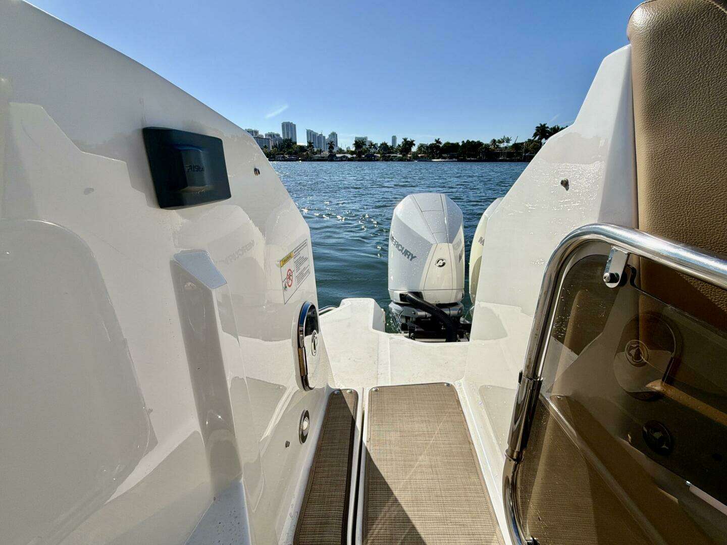 2022 Sea Ray Sundancer 320 - Image 27