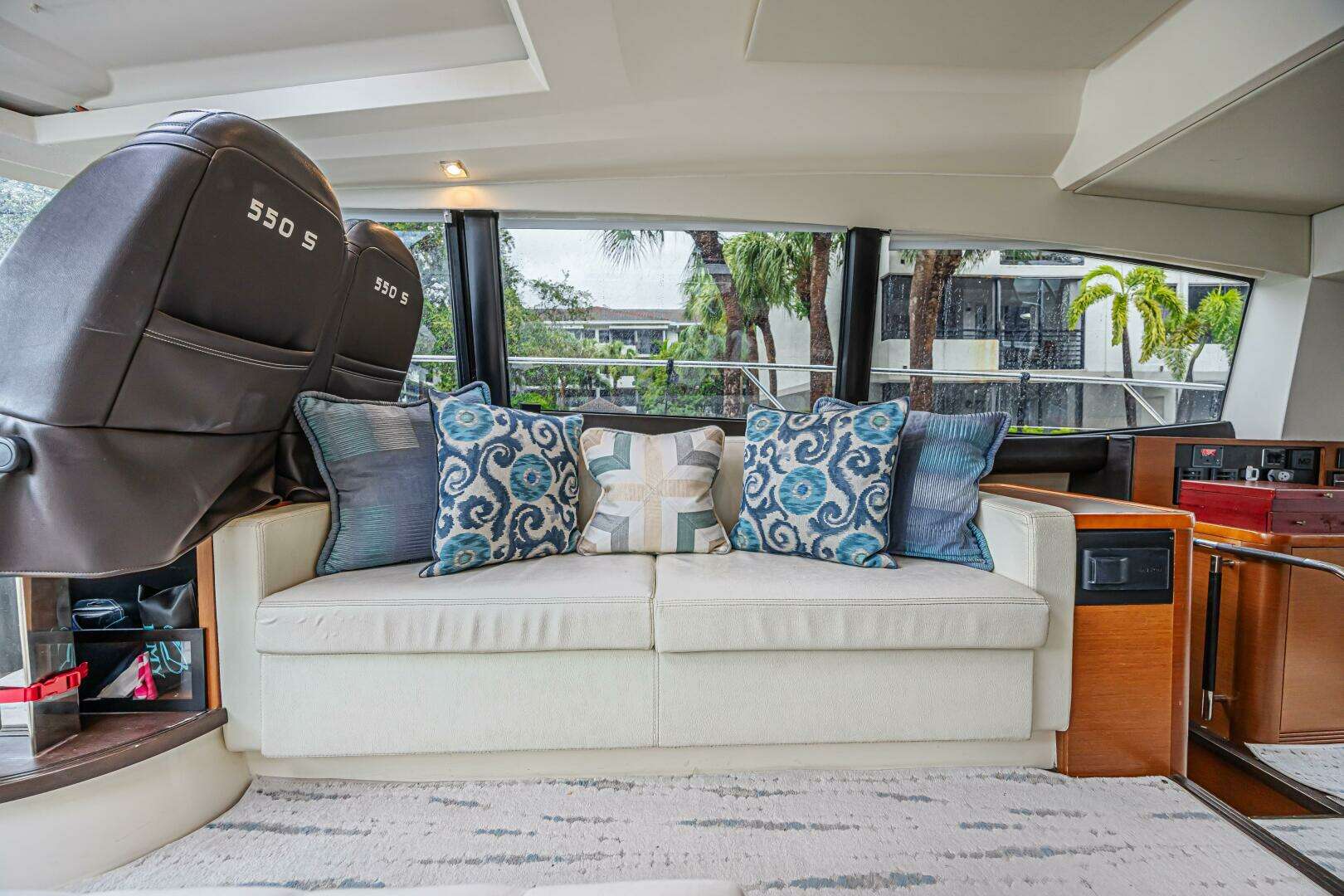 2013 Prestige 550S - Image 15