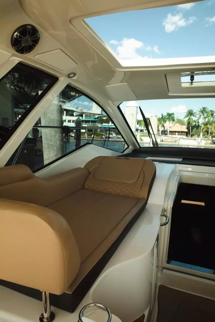 2019 Sea Ray Sundancer Coupe - Image 18