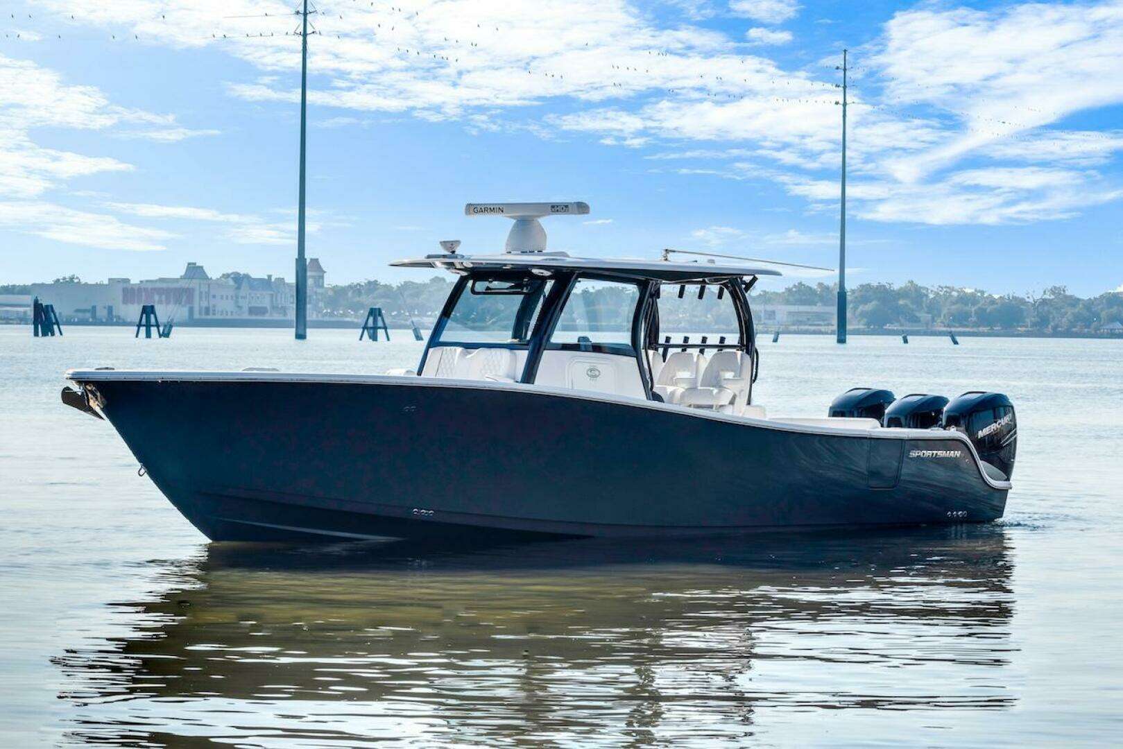 2022 Sportsman Open 352 Center Console - Image 11