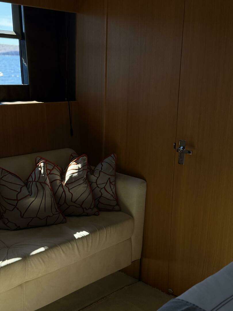 2014 Fairline — - Image 35