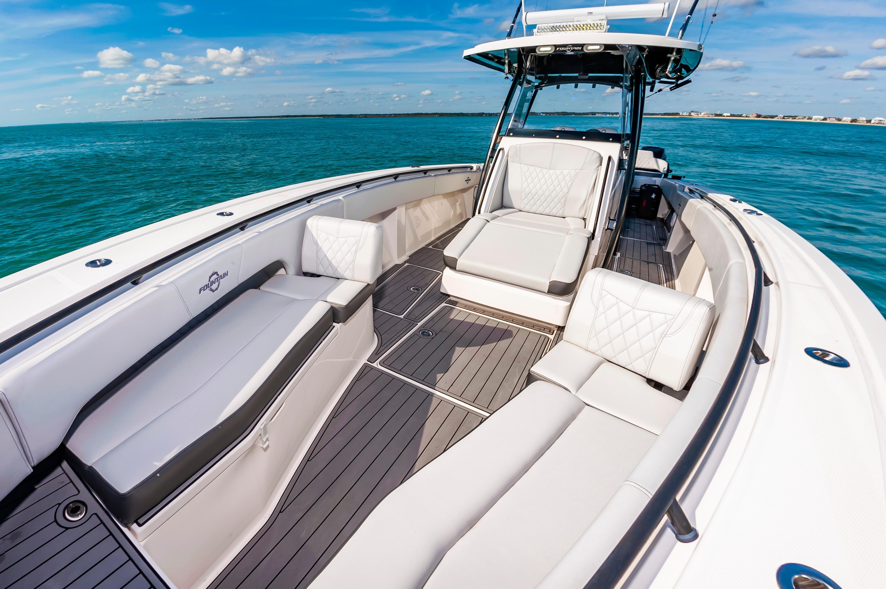 2020 Fountain 38 Center Console - 13