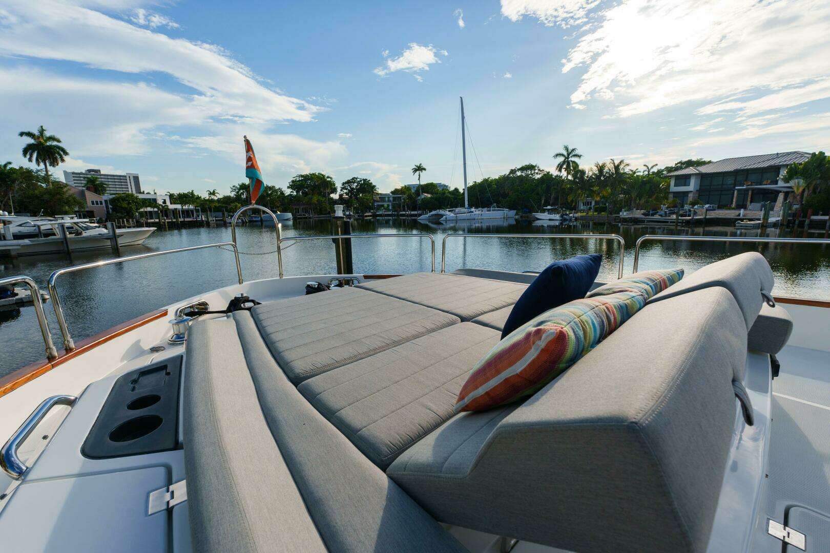 2020 Sirena 64 - Image 34