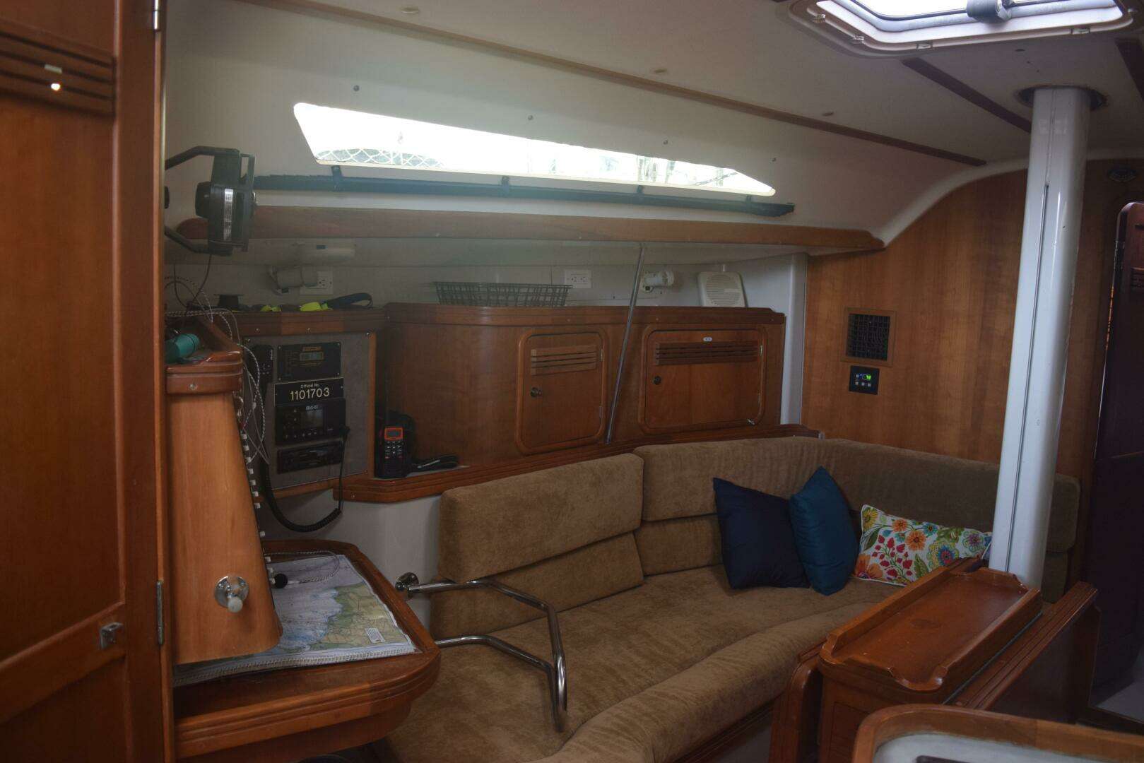1999 C&C 110 - Image 3