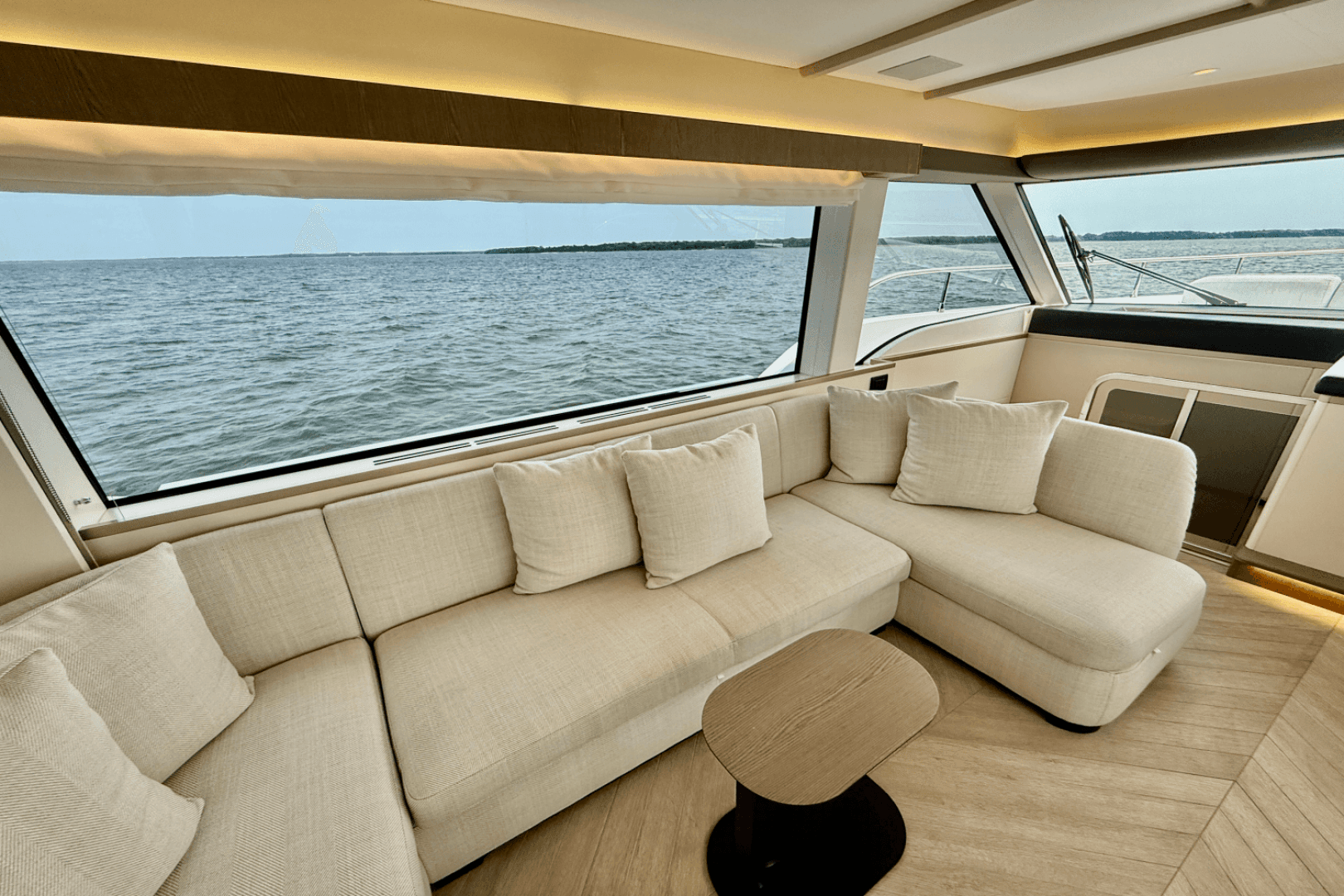 2026 Azimut Magellano 60 - Image 47