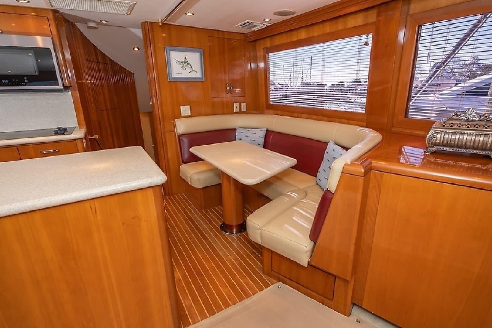 2001 Hatteras 60 Convertible - Image 25