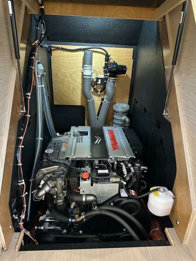 2023 Beneteau Oceanis 60 - Image 36
