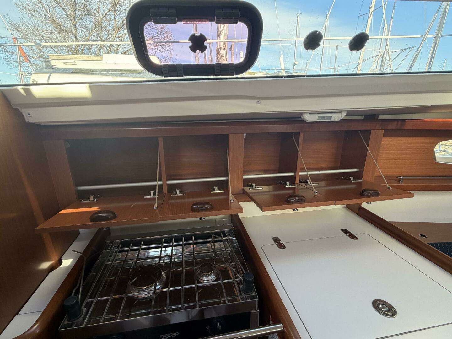 2008 Beneteau — - Image 48