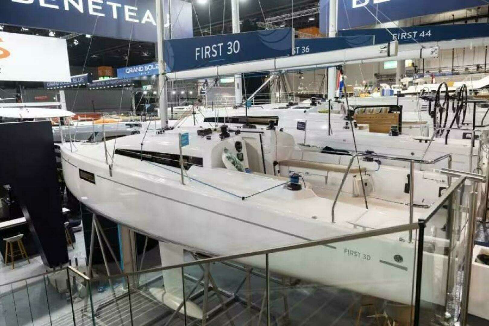 2026 Beneteau First 30 - Image 15