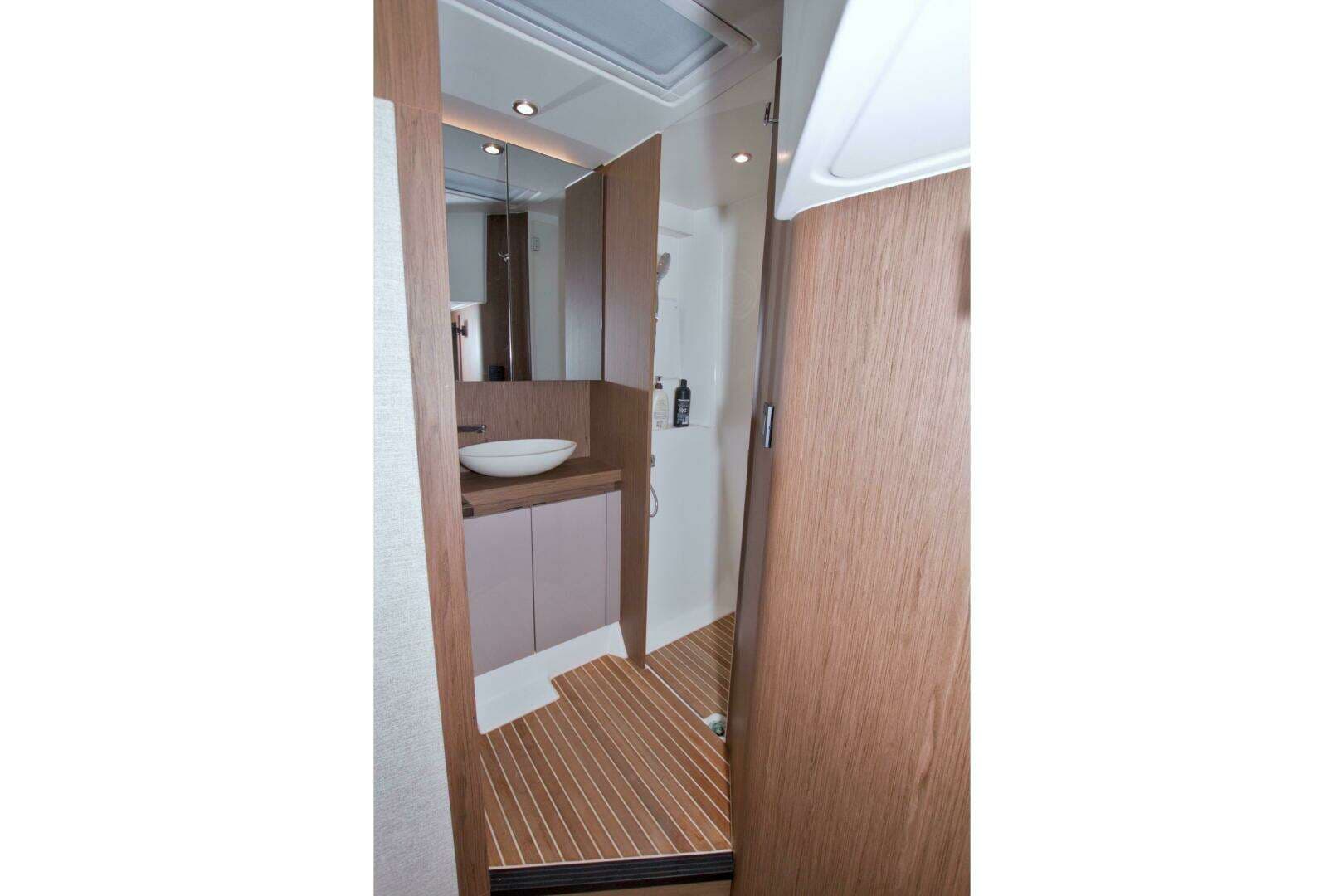 2019 Beneteau Gran Turismo 50 - Image 69