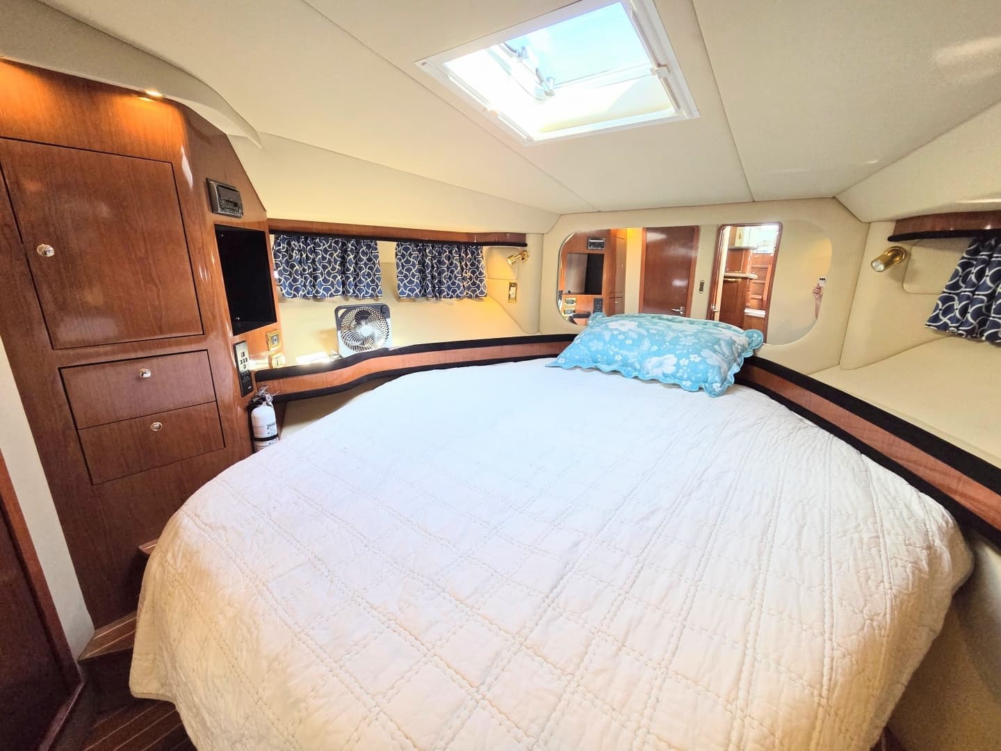 2002 Sea Ray 480 Motor Yacht - Image 22