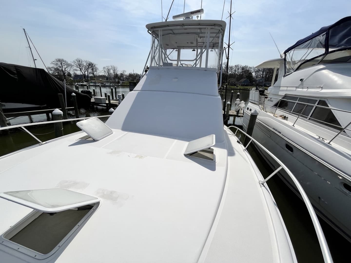 2003 Luhrs 40 Convertible - Image 25