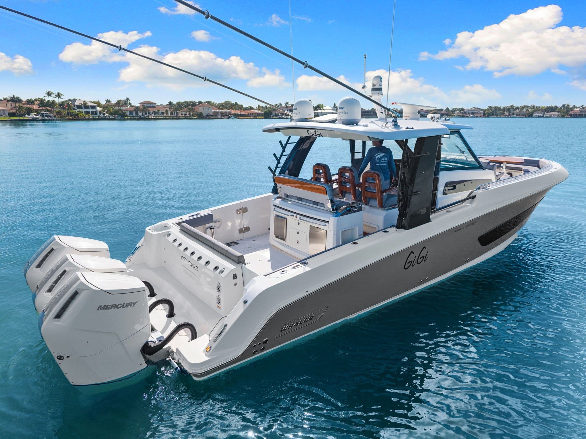 2023 Boston Whaler 420 Outrage - 13