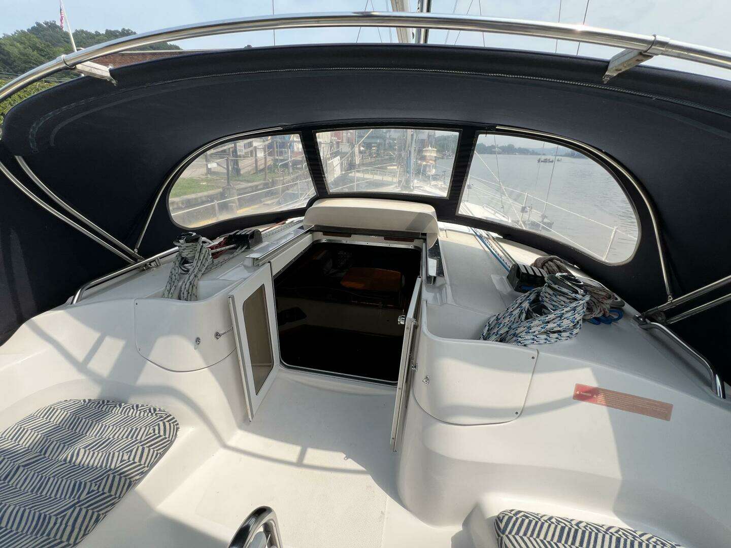 2004 Hunter 41 - Image 8