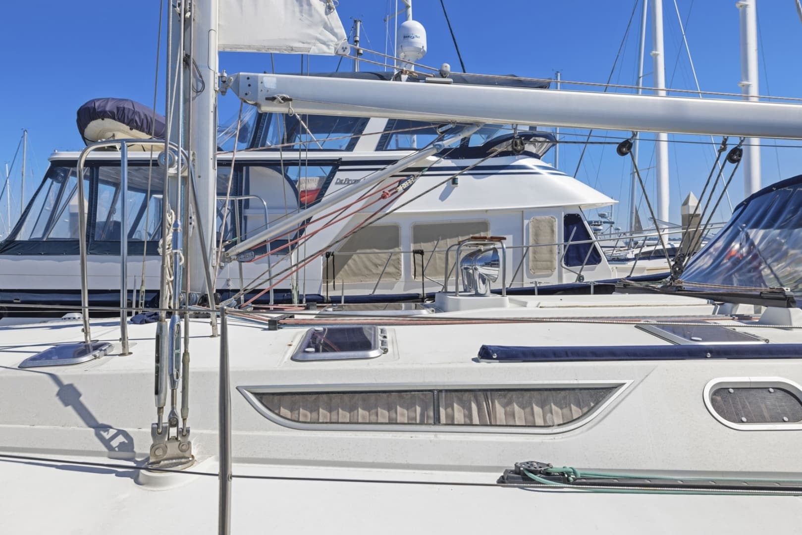 2001 Jeanneau — - Image 14
