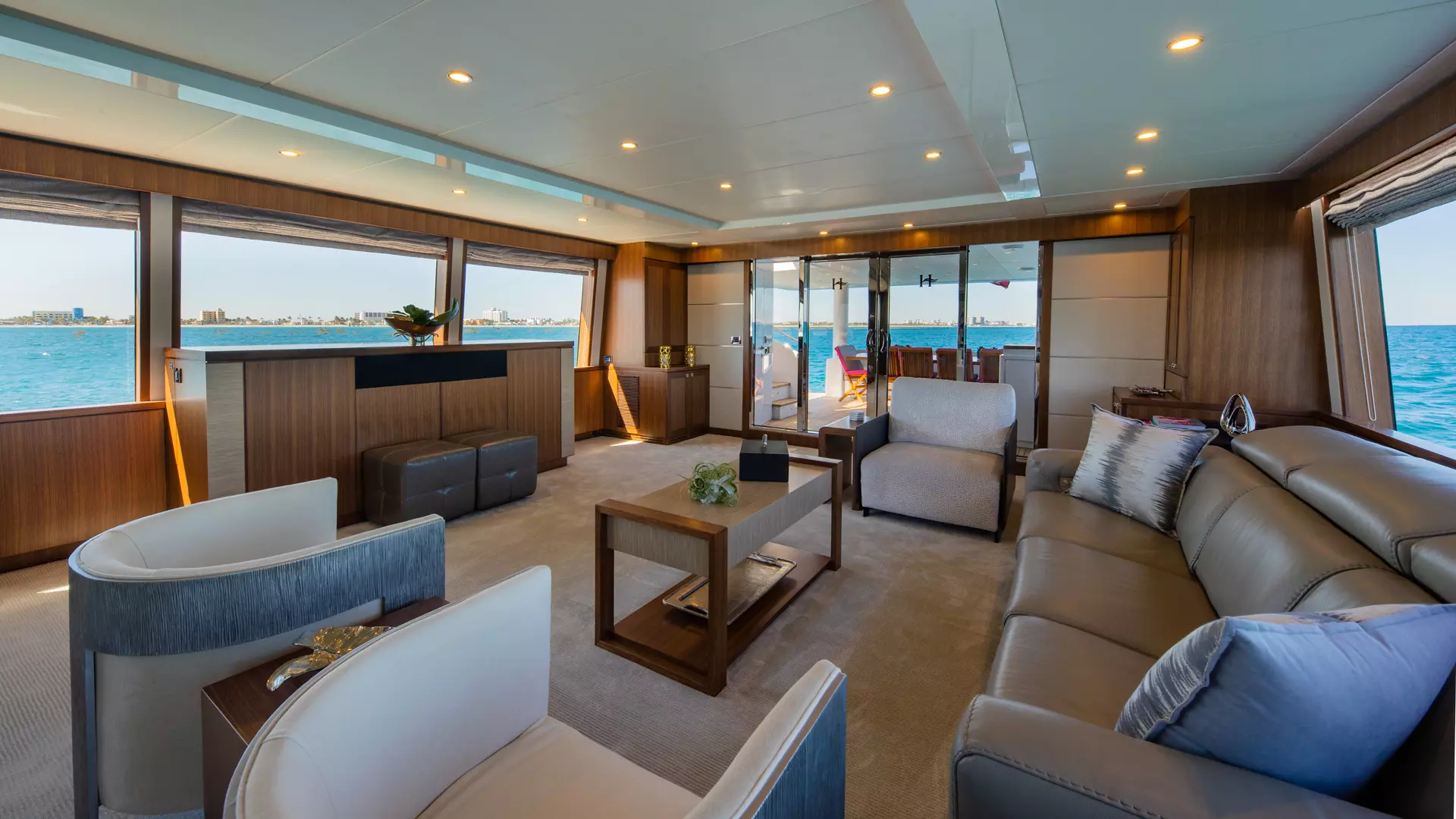 2026 Hargrave Raised Pilothouse - Image 25