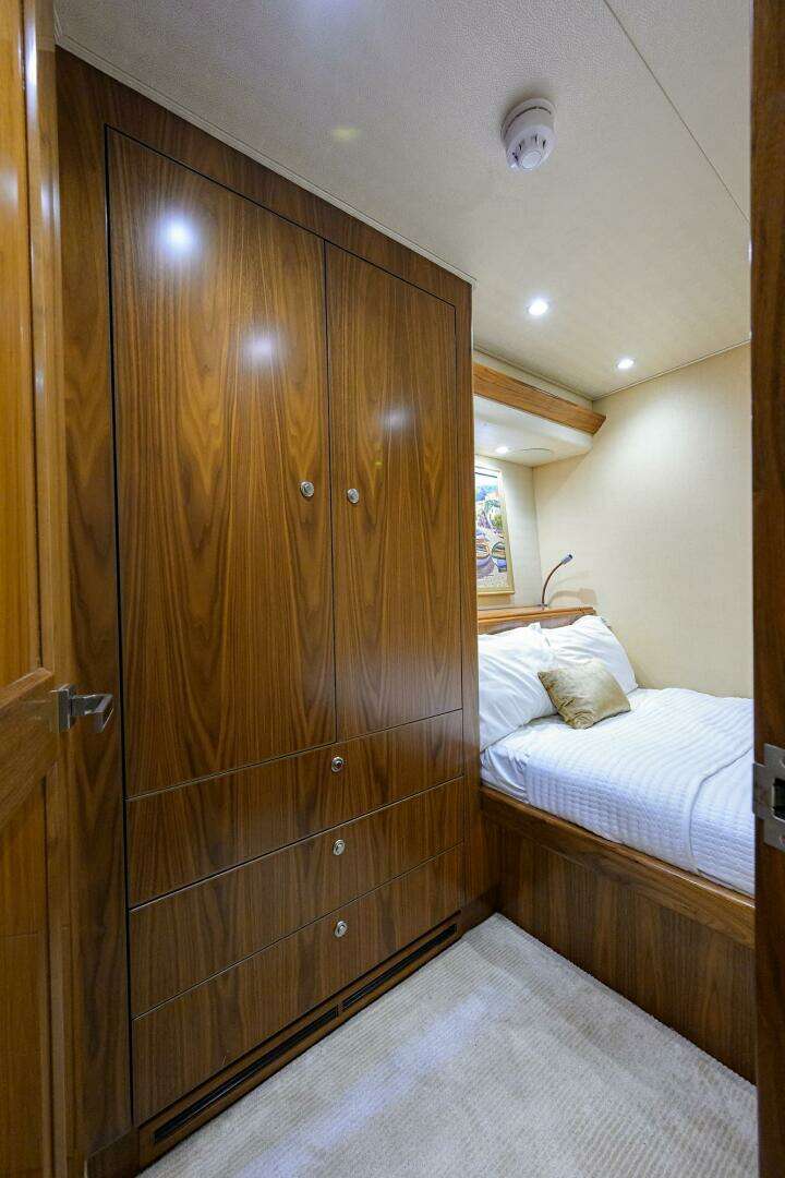 2017 Viking 92 Enclosed Bridge - Image 71