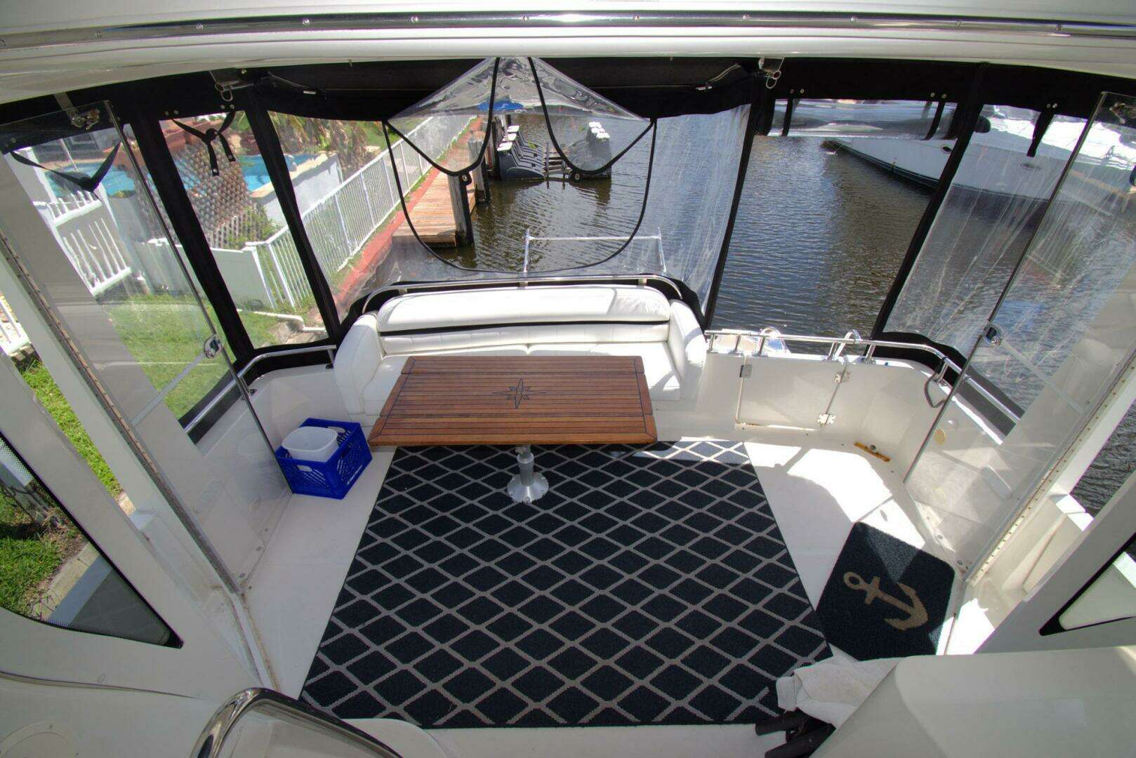 2005 Carver 444 Cockpit Motor Yacht - Image 15