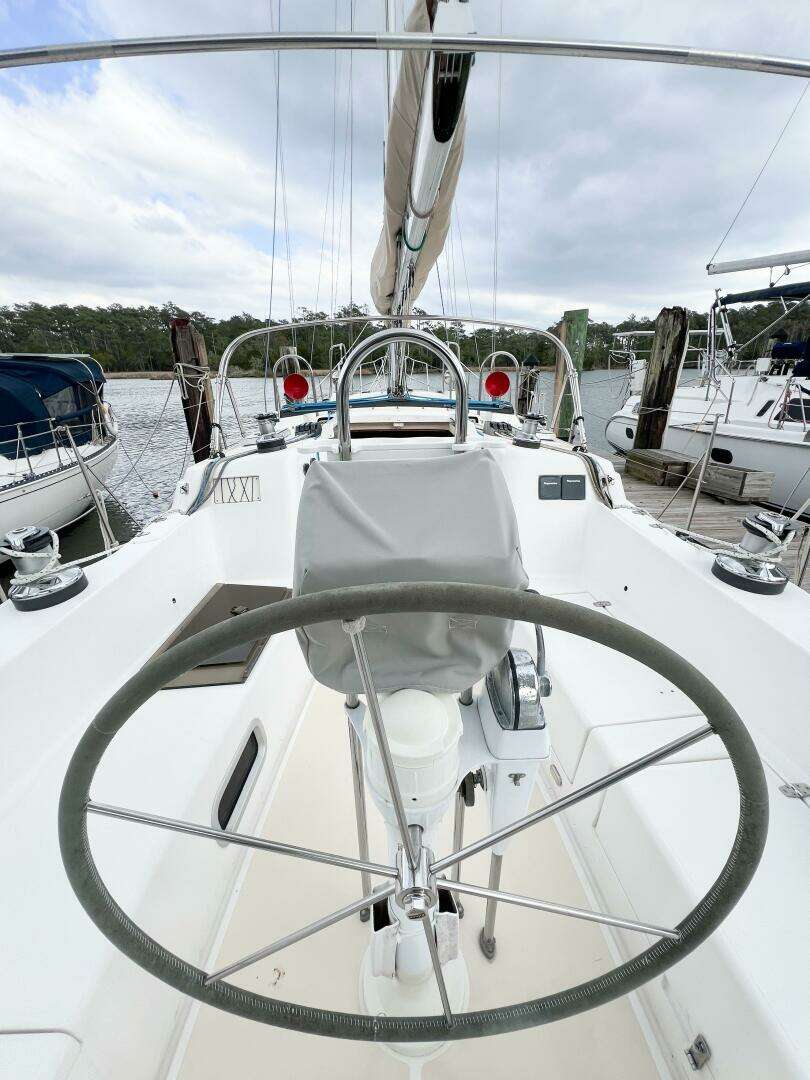 1998 Saga 43 - Image 13