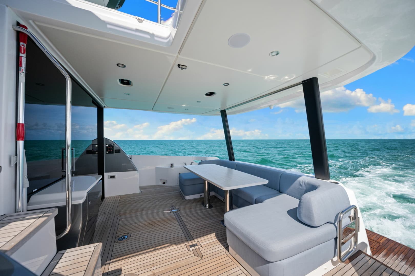 2025 Azimut 68 FLY - Image 50