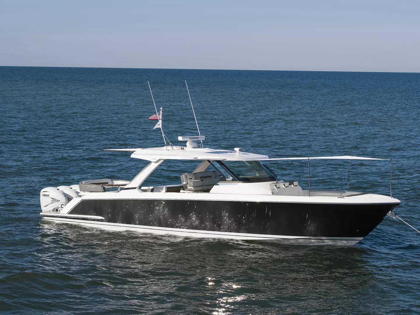 2021 Tiara Yachts 43LS - Image 2