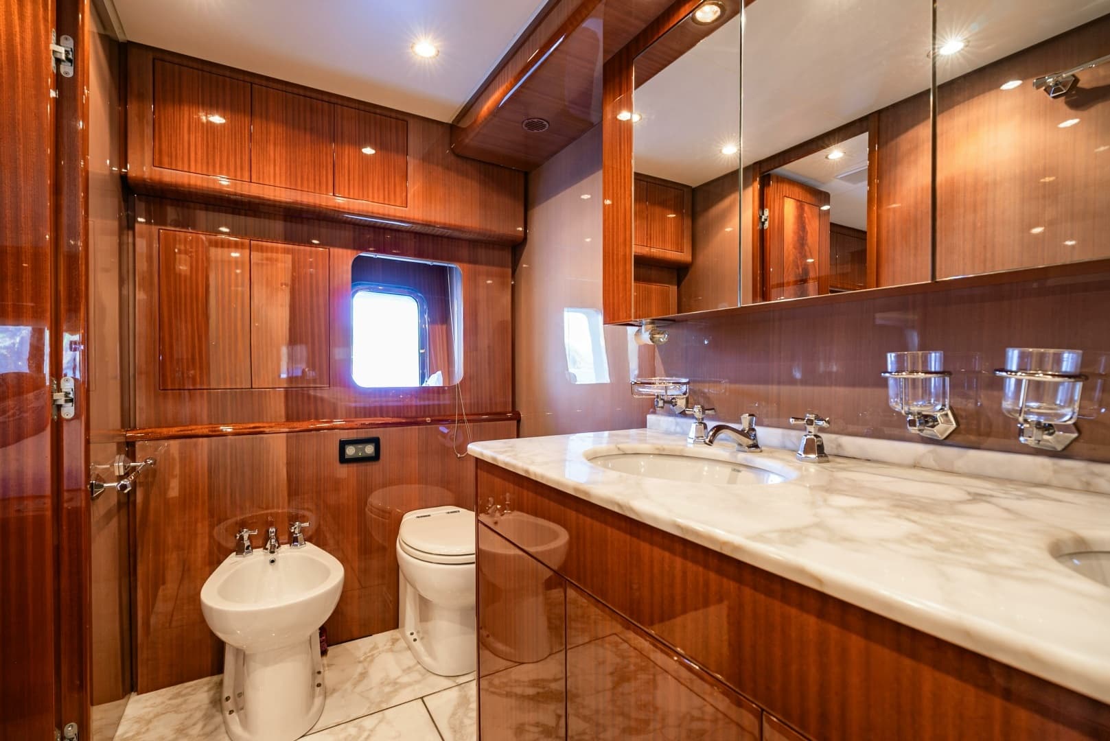 2010 Leopard Leopard 27 Sport - Image 34