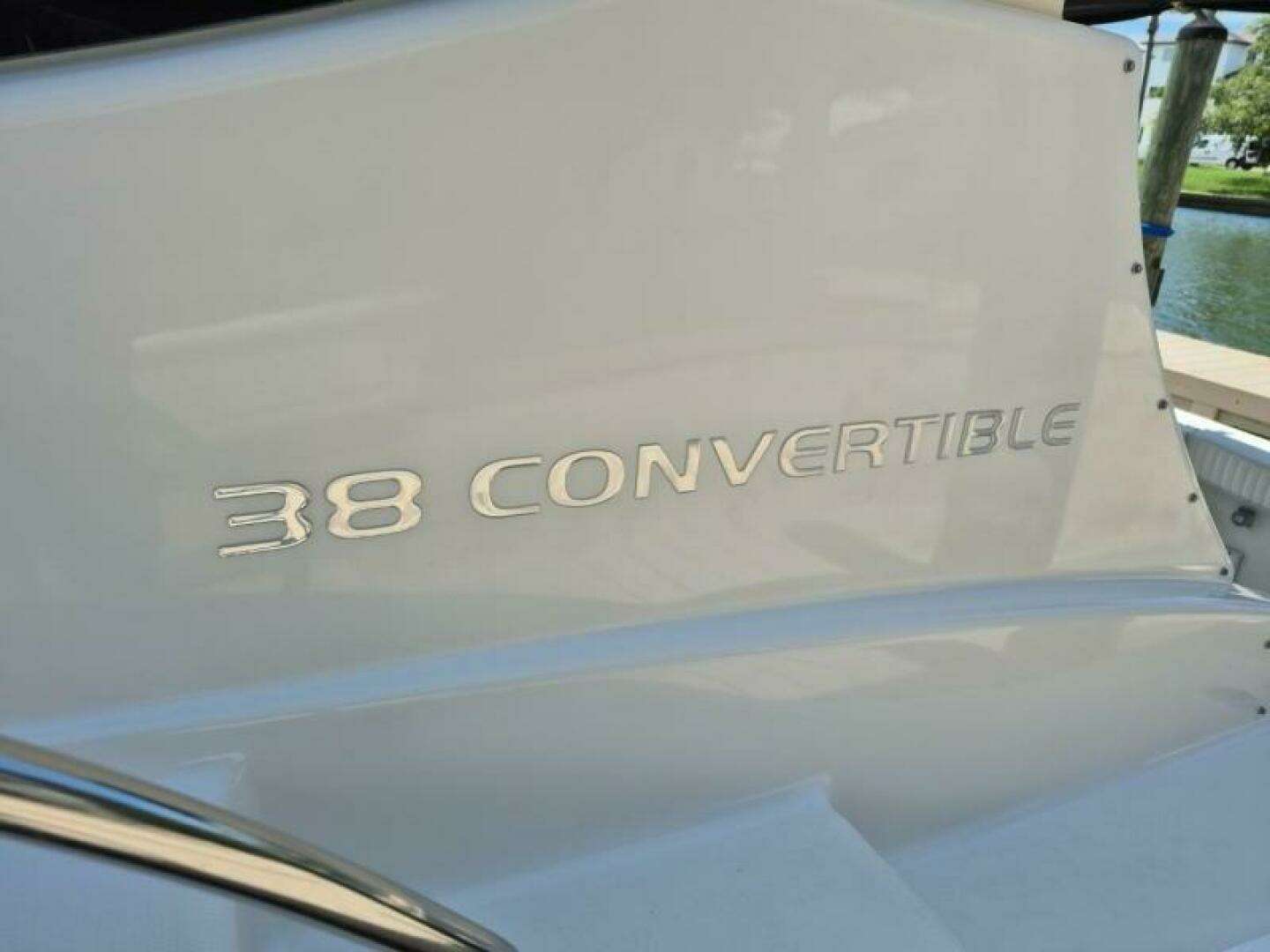 2002 Silverton 38 Convertible - Image 6
