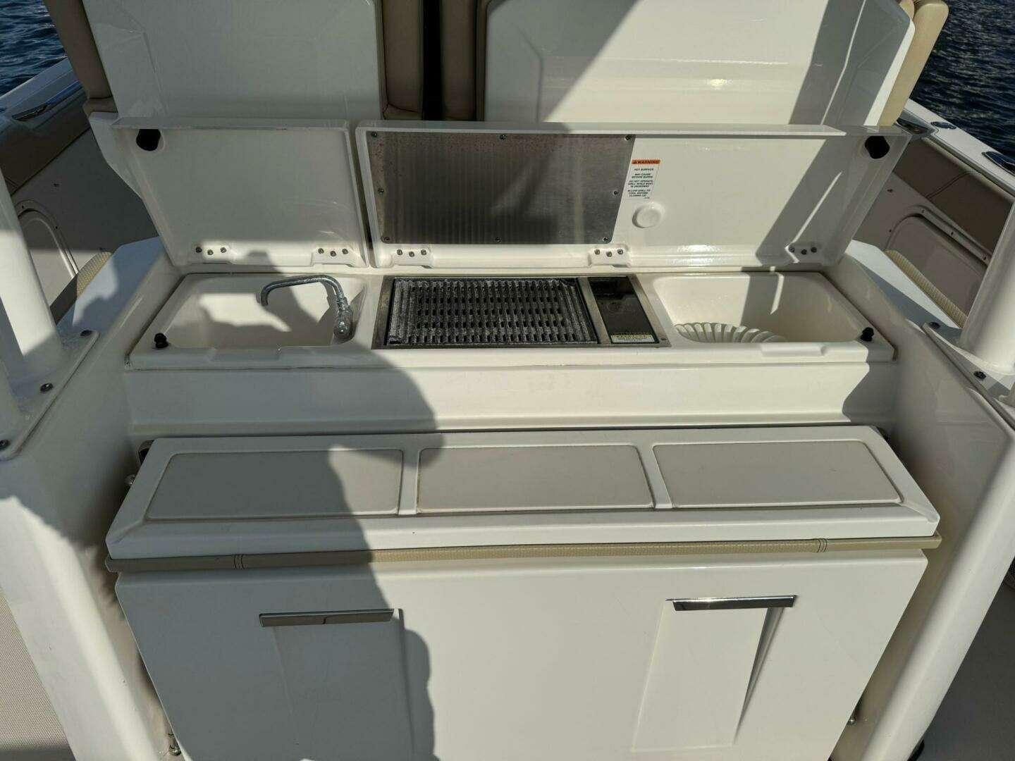 2020 Pursuit S328 - Image 10