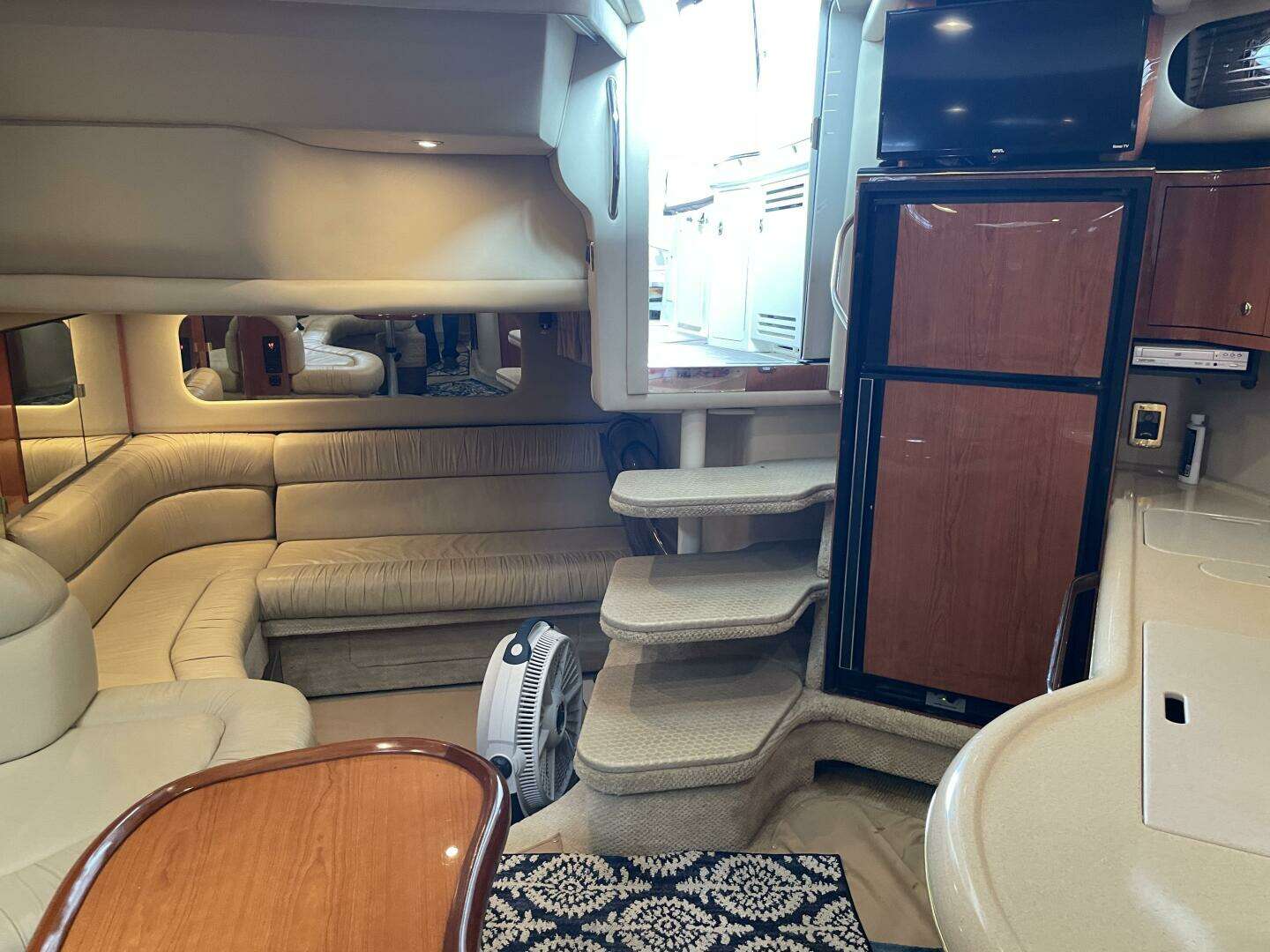 2001 Sea Ray 380 Sundancer - Image 38