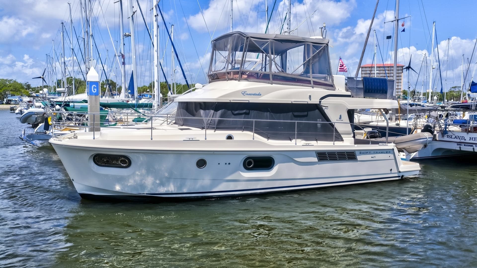 2022 Beneteau Swift Trawler 41 Fly - Image 2