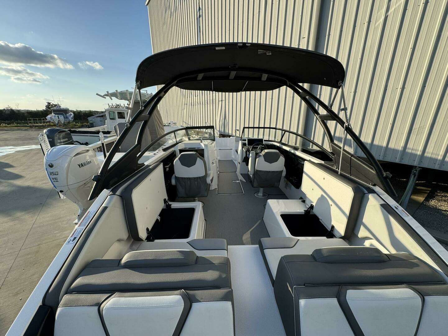 2021 Yamaha Boats AR 250 - Image 14
