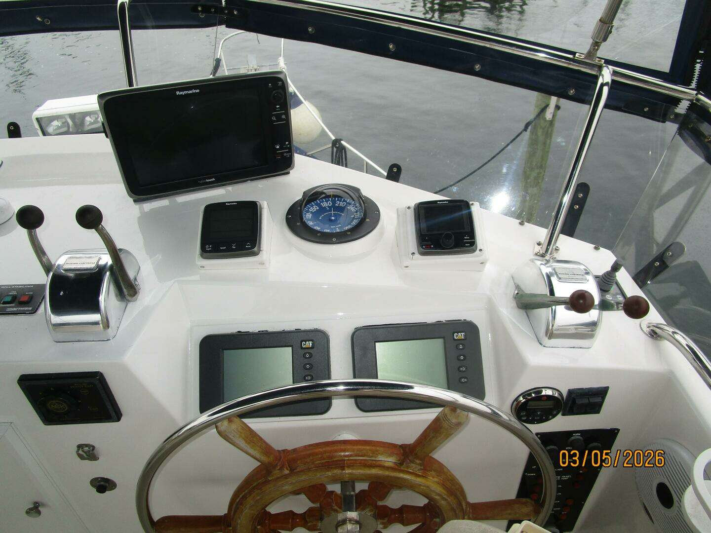 2002 Grand Banks Classic - Image 22