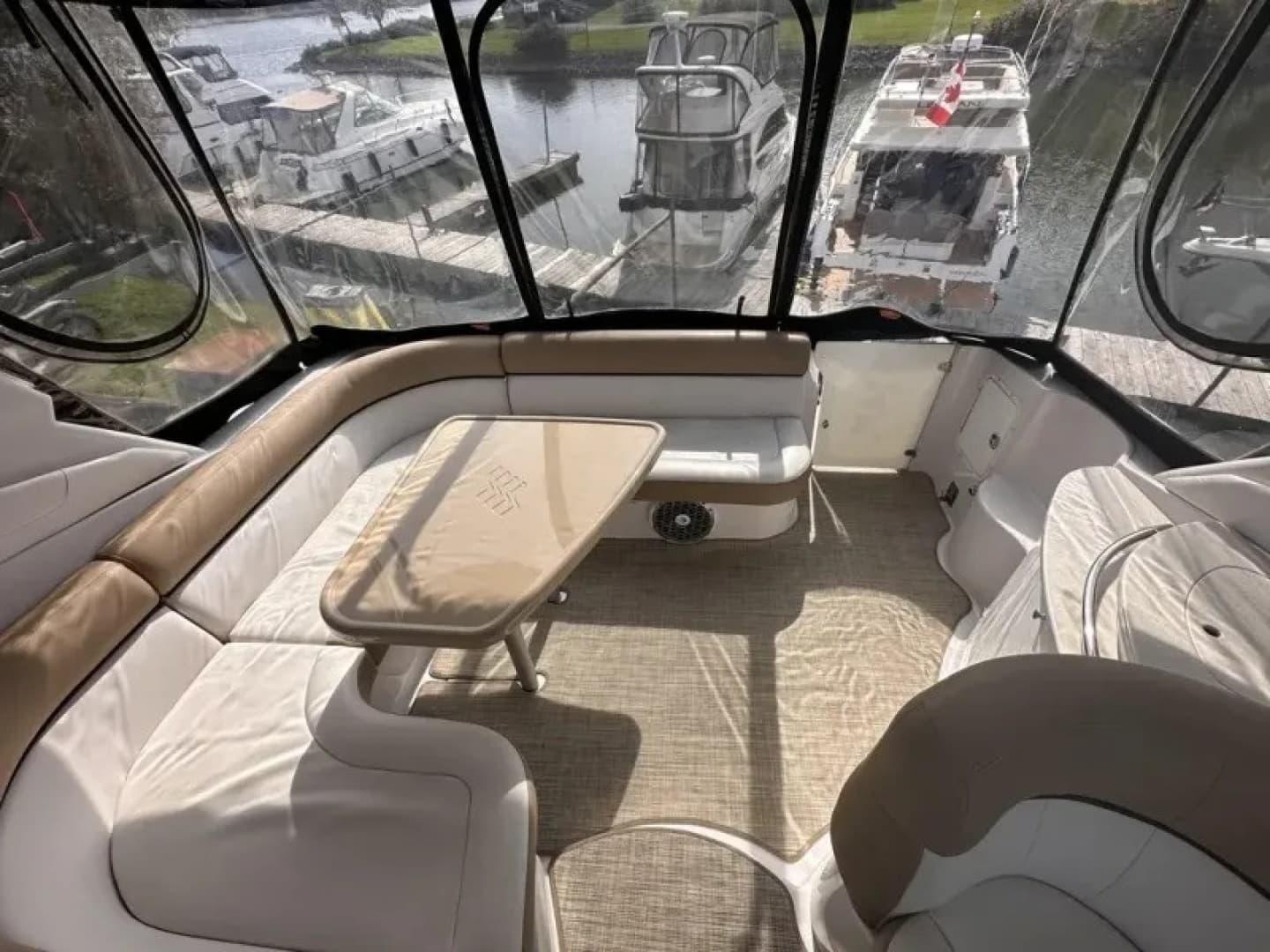 2015 Four Winns 375 Vista - Image 8