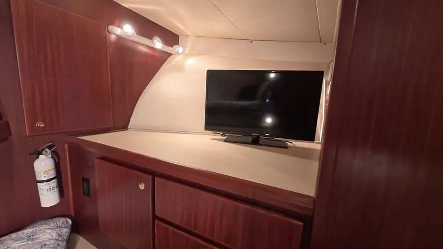 1979 Hatteras 53 Sportfish - Image 12