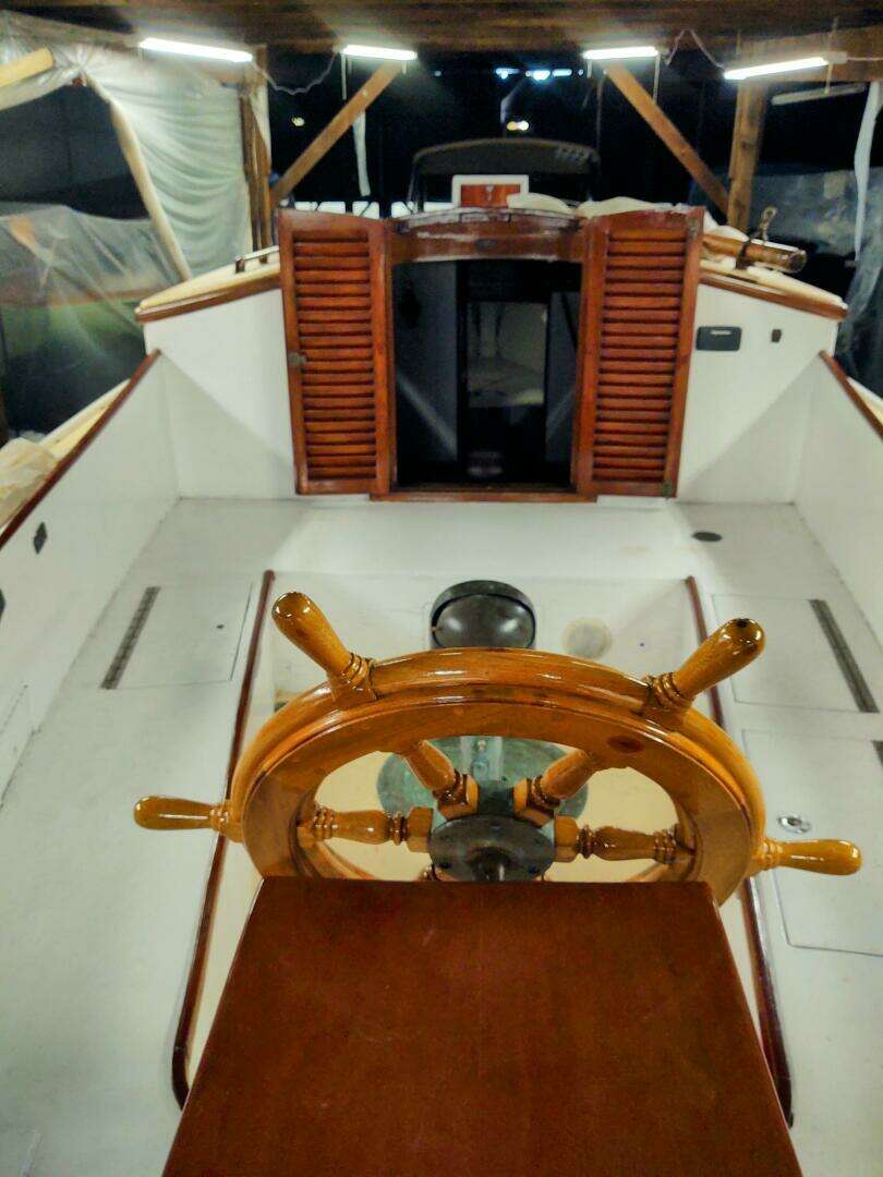 1965 Custom-Craft Friendship Sloop - Image 6