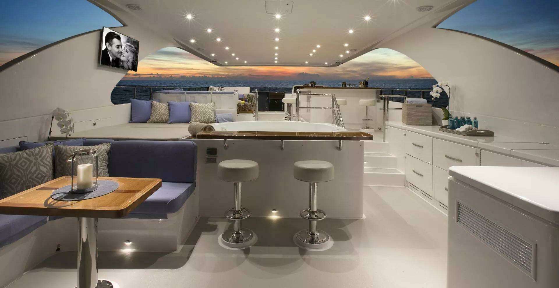 2016 Hargrave Raised Pilothouse - Image 3