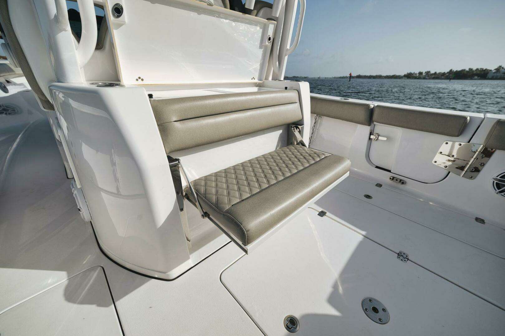 2022 Sportsman 352 - Image 42