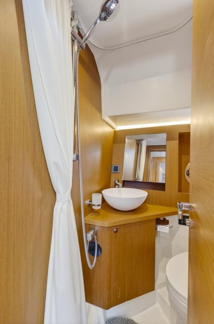 2022 Beneteau Swift Trawler 41 Fly - Image 70