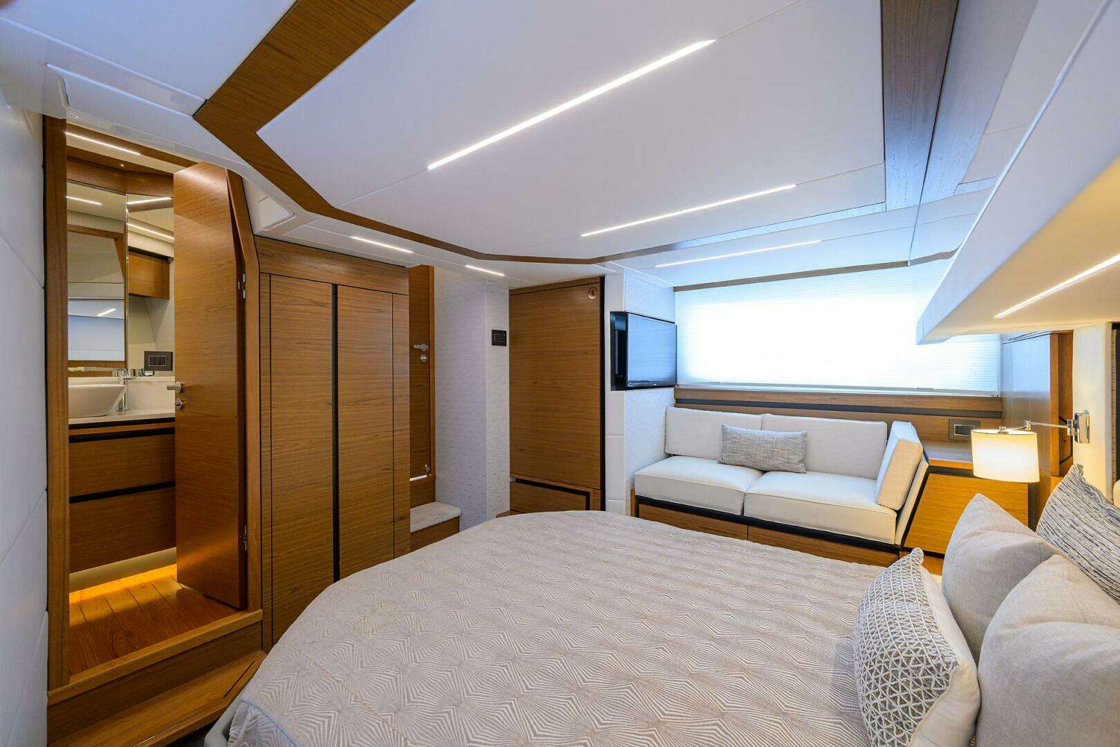 2023 Tiara Yachts C49 - Image 22